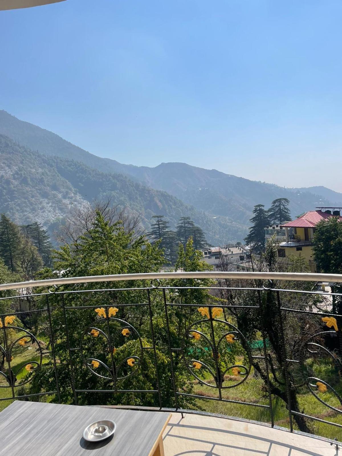 Sky Pie Hotel Dharamshala Exteriör bild